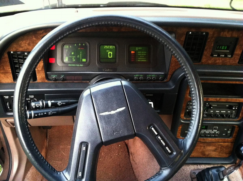 Illustration for article titled For $8,500, You Could Drive This Custom 1986 Ford Thunderbird With Great Elan